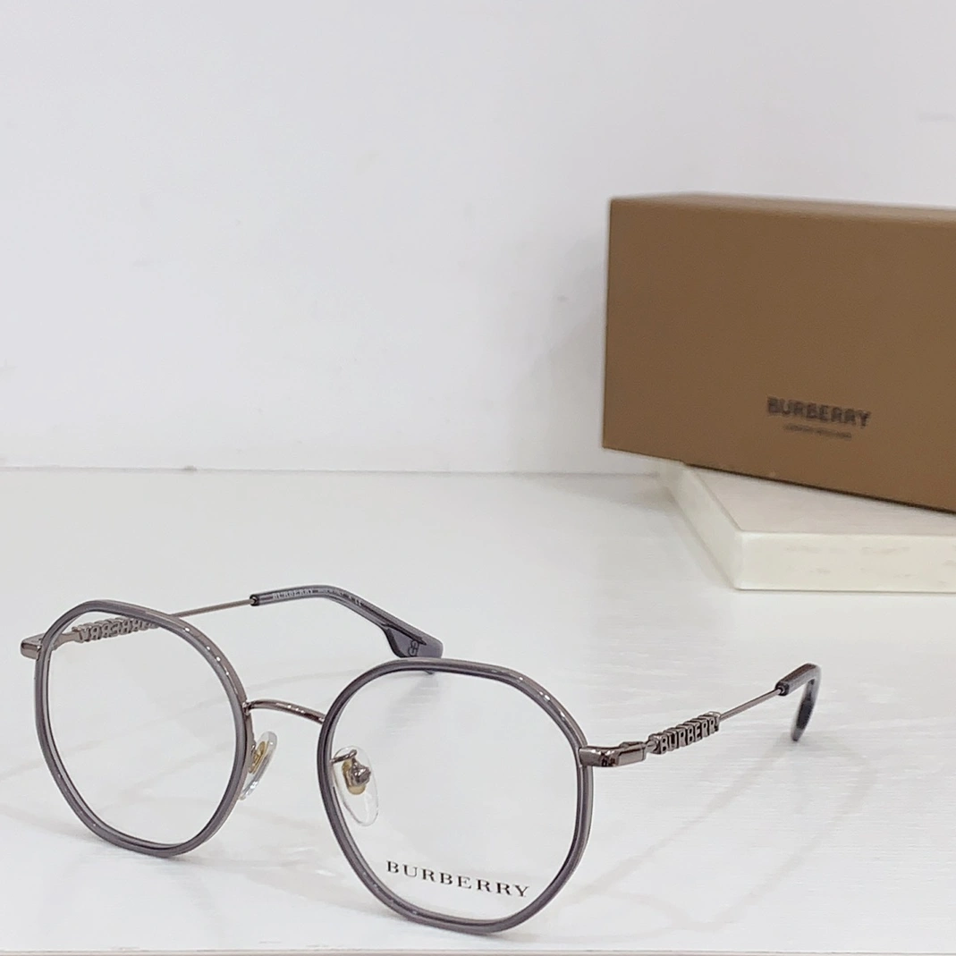 Burberry Fashion Goggles Fashionable 3869