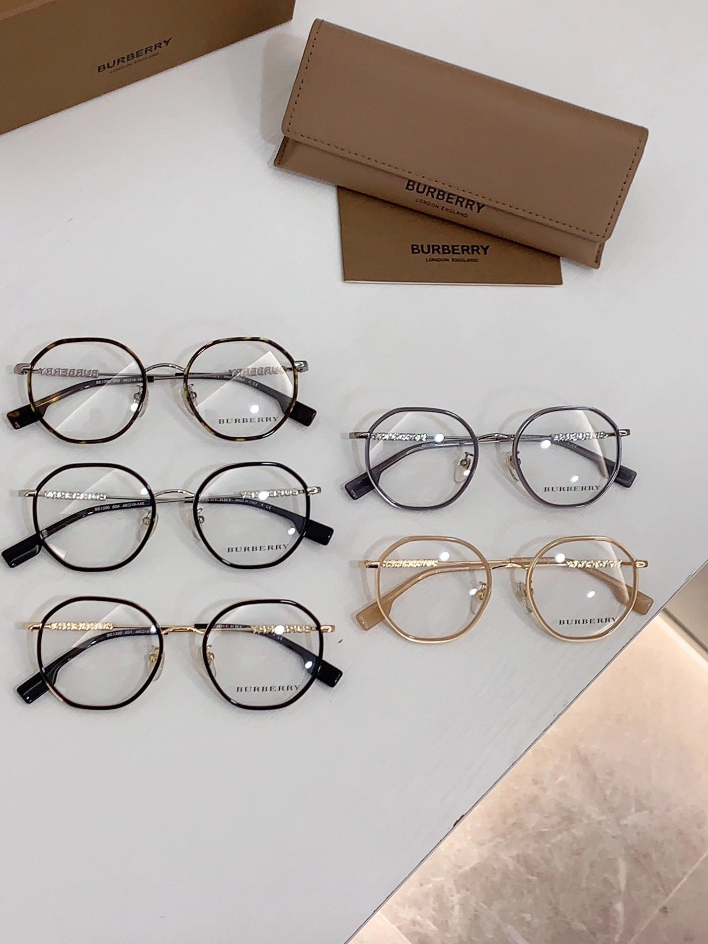 Burberry Fashion Goggles TopPick 5185