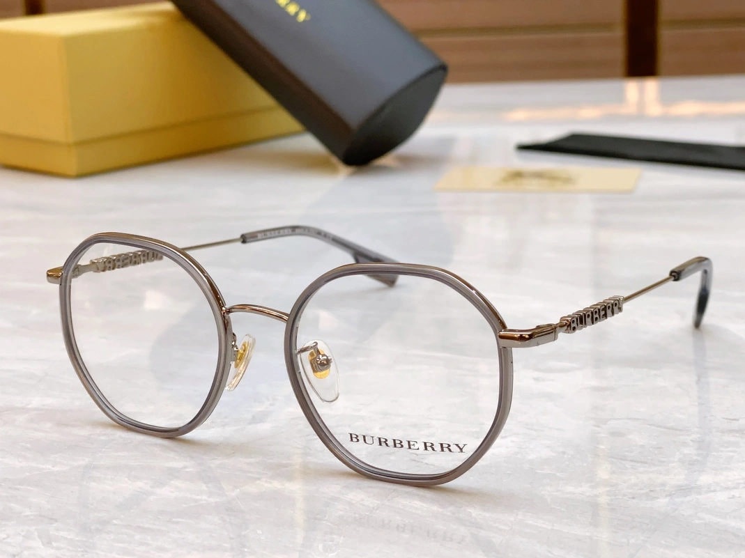 Burberry Fashion Goggles Vibrant 3985