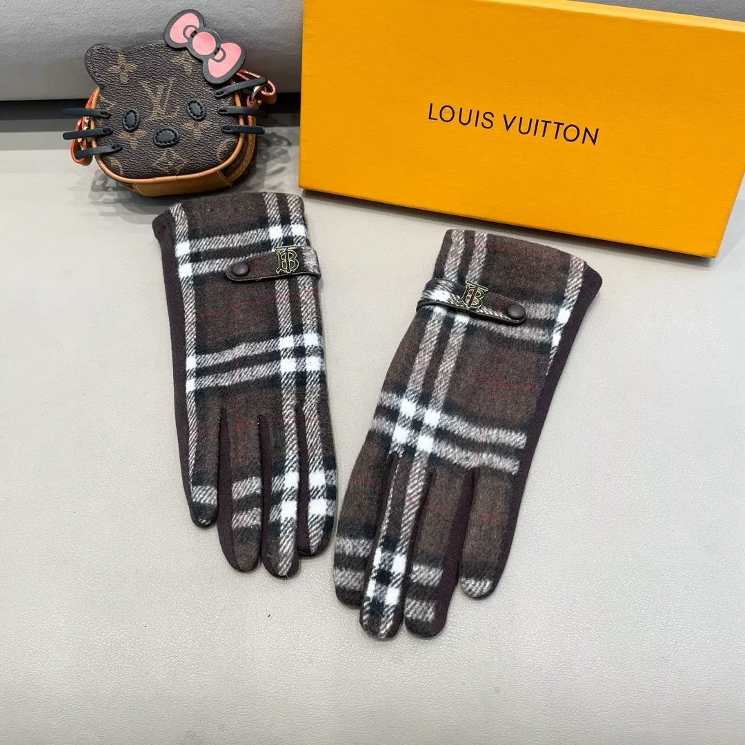 Burberry Gloves Comfortable 6661
