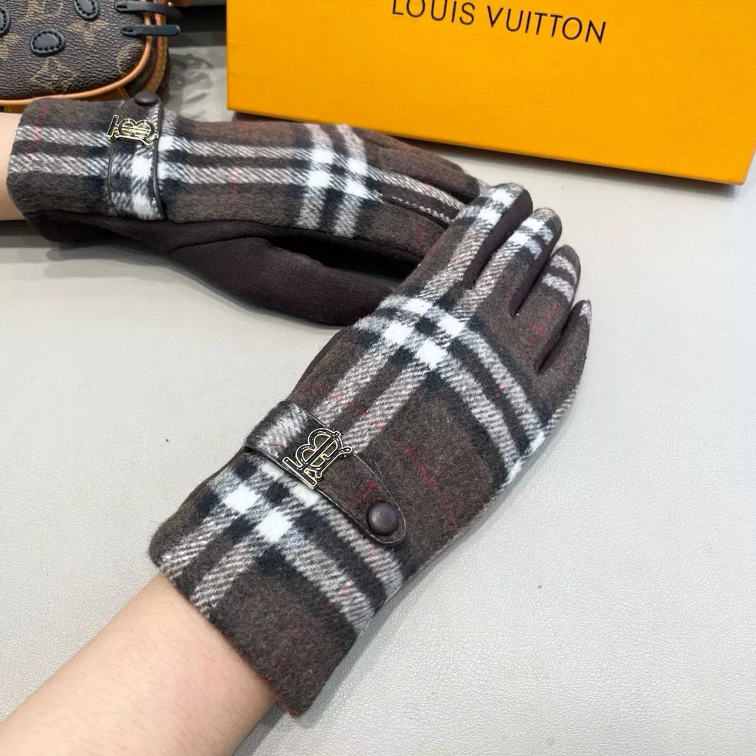 Burberry Gloves Comfortable 6661