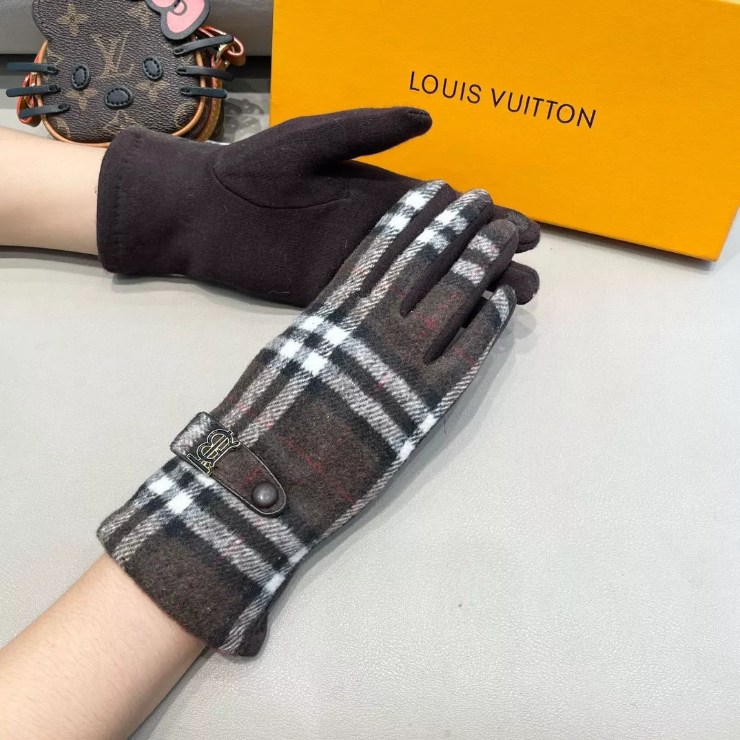 Burberry Gloves Comfortable 6661