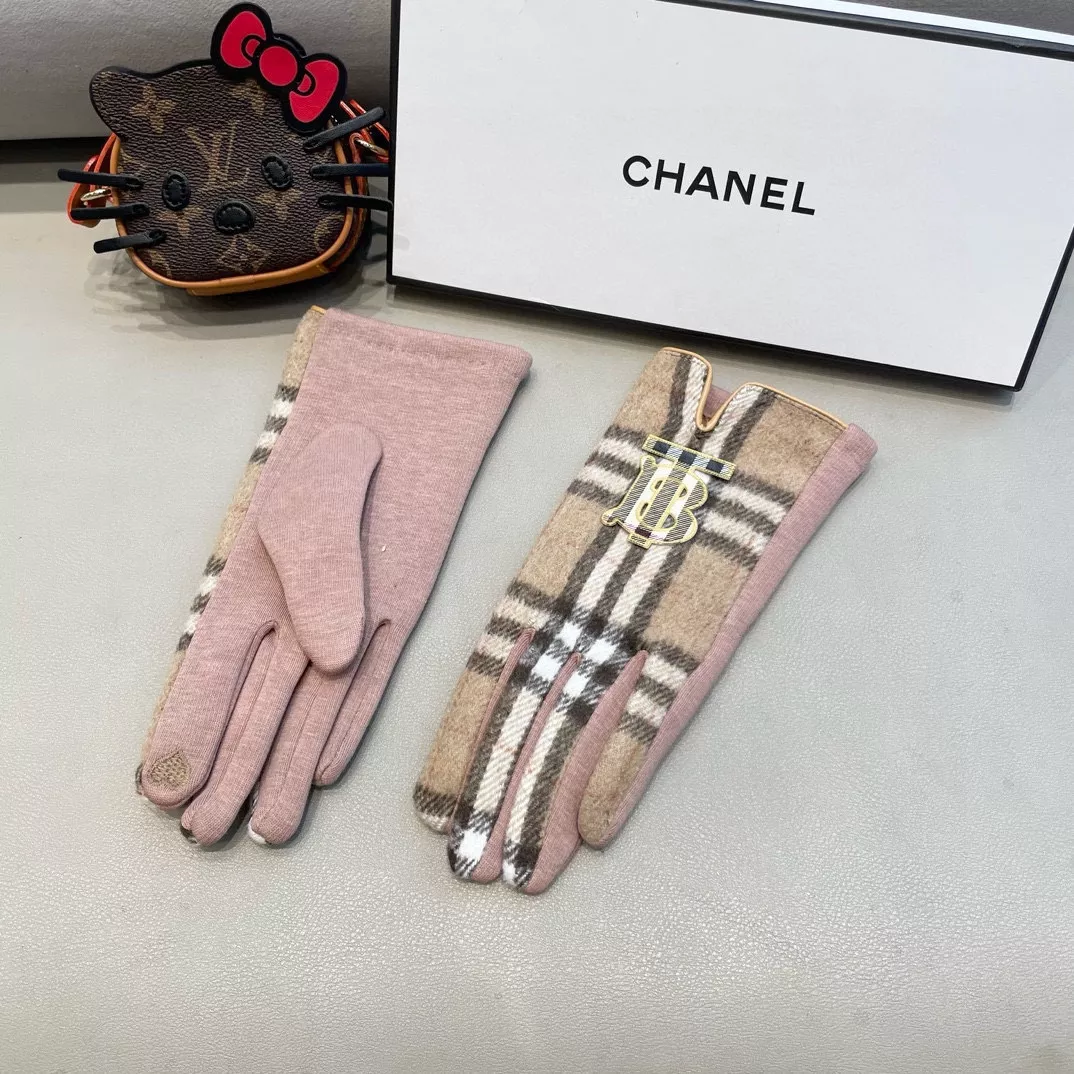 Burberry Gloves Comfortable 7739