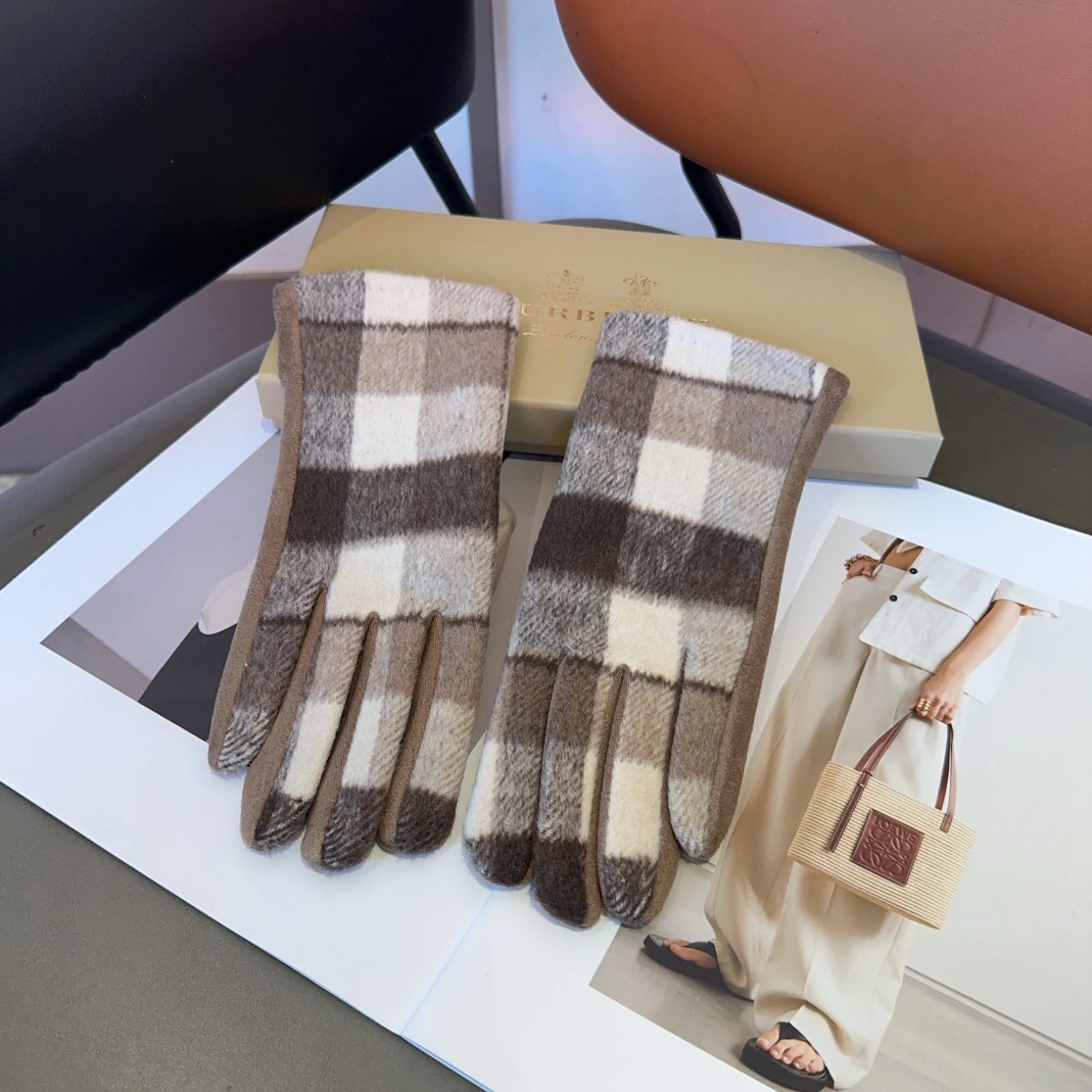 Burberry Gloves Fashionable 2952