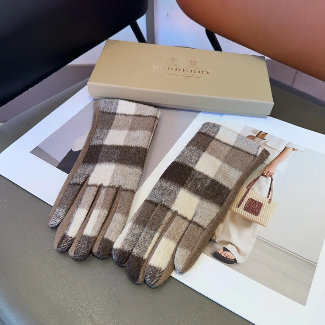 Burberry Gloves Fashionable 2952