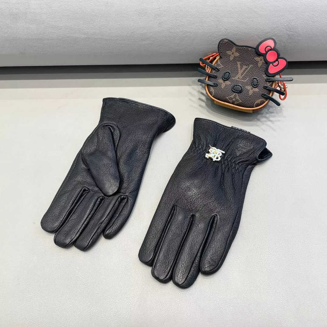Burberry Gloves For Men Minimalist 504