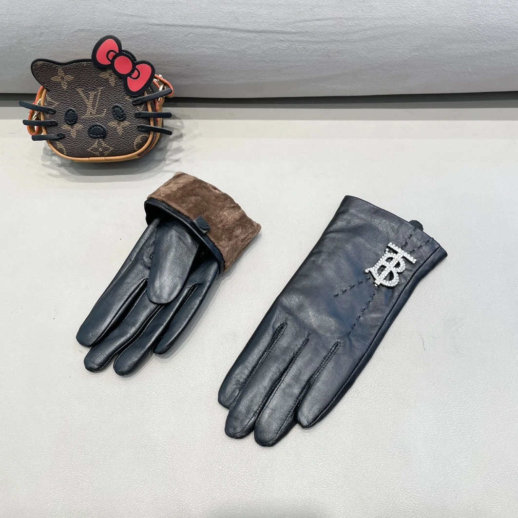 Burberry Gloves For Women Durable 5752