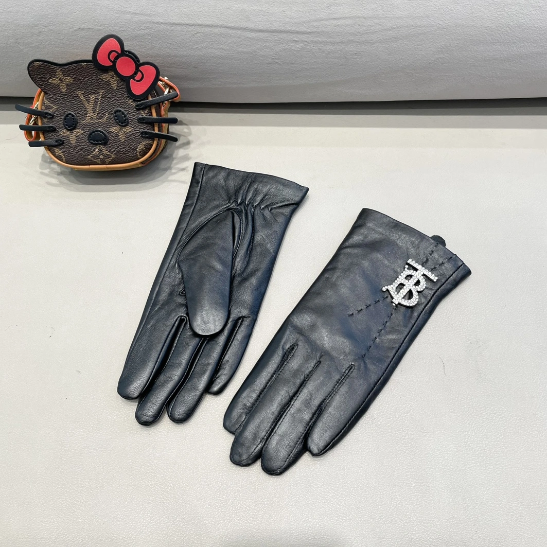 Burberry Gloves For Women Durable 5752