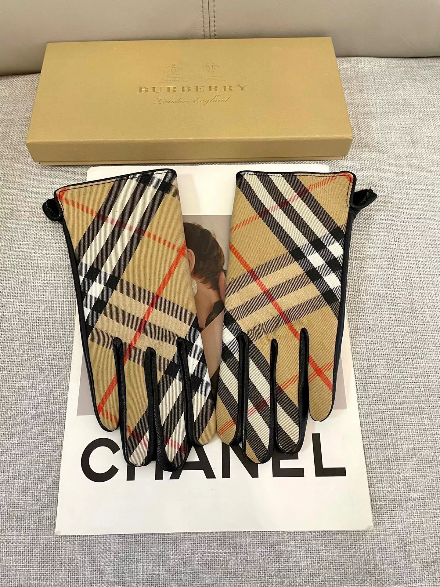 Burberry Gloves For Women TopPick 3250