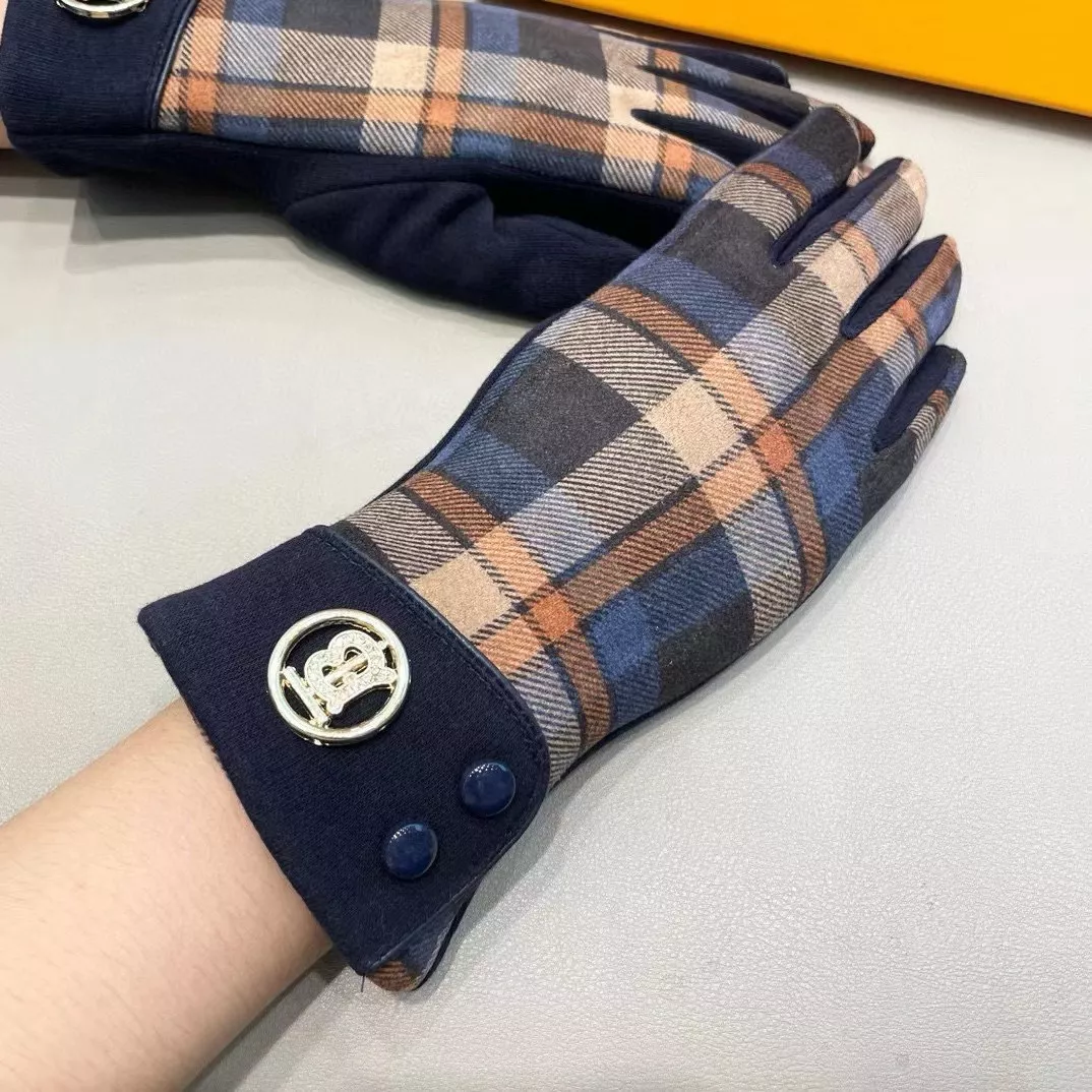 Burberry Gloves UrbanStyle 1320