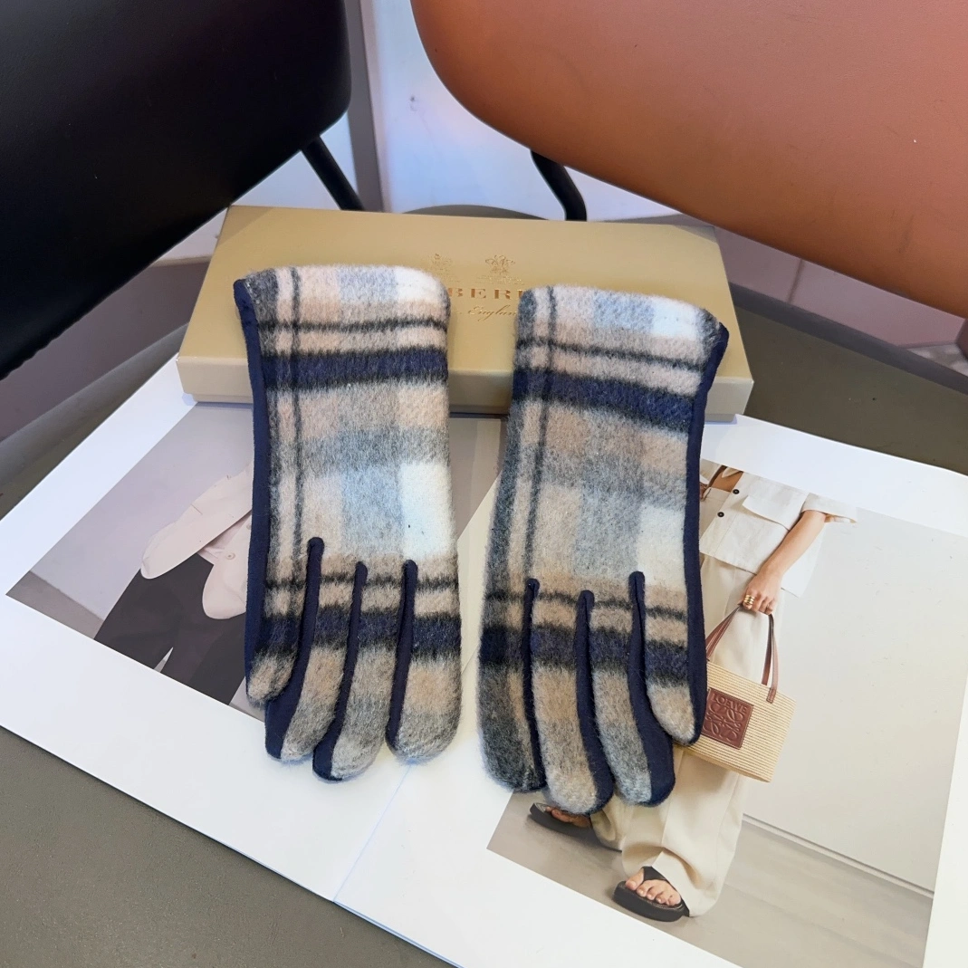 Burberry Gloves WellDesigned 5131