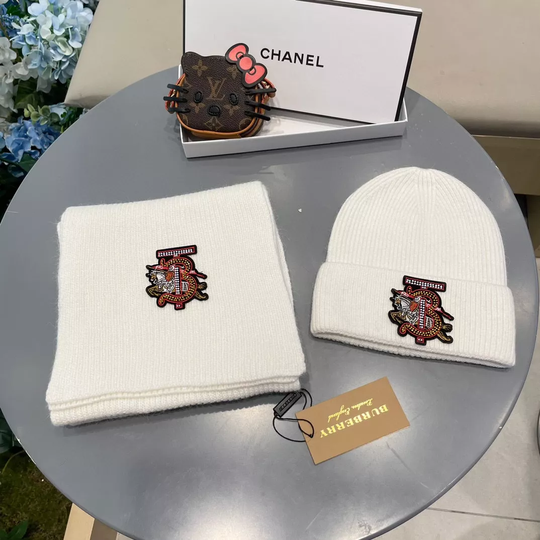 Burberry Hat and Scarf Set Efficient 1794