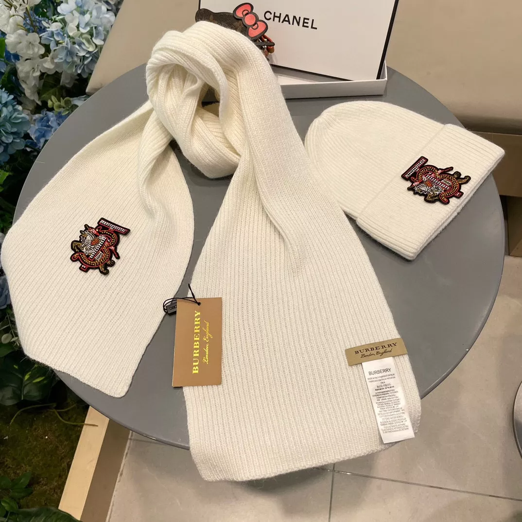 Burberry Hat and Scarf Set Efficient 1794