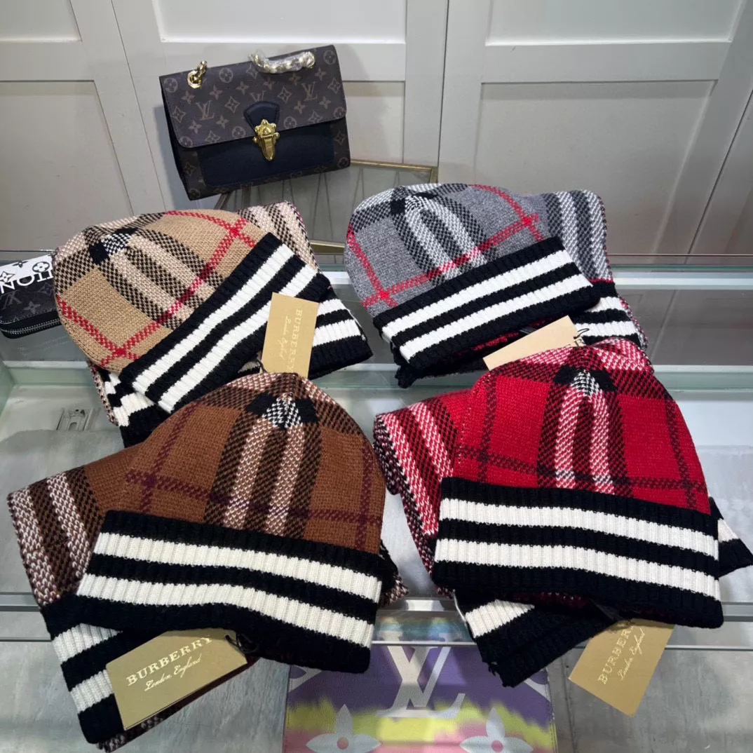 Burberry Hat and Scarf Set Soft 5464