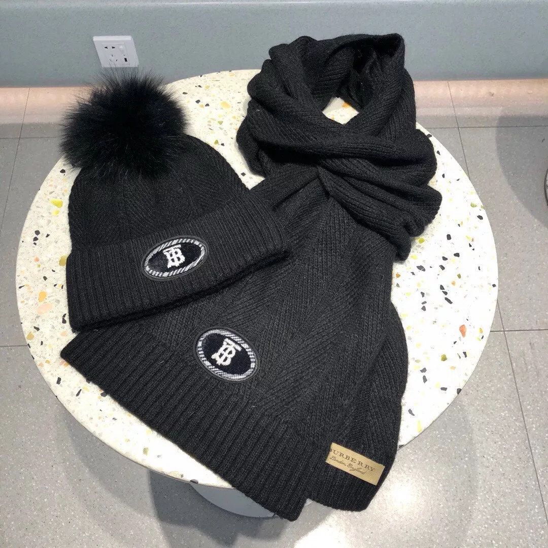Burberry Hat and Scarf Set SportInspired 6252