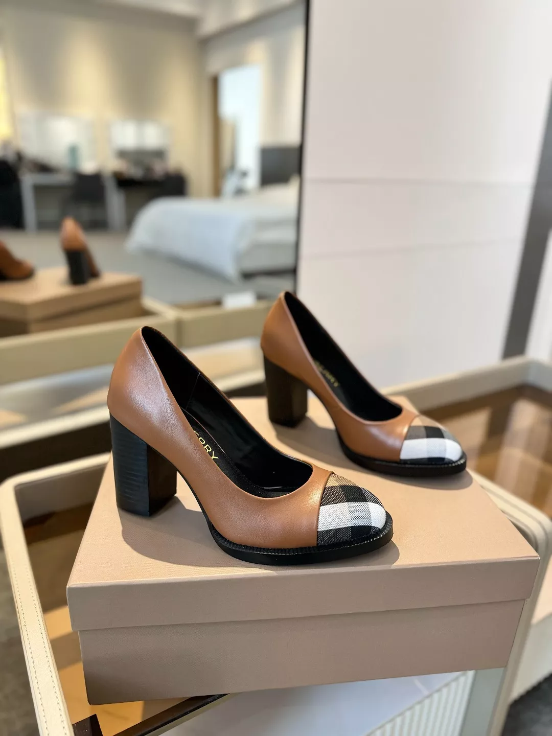 Burberry High-Heeled Shoes For Women EasyMatch 6625