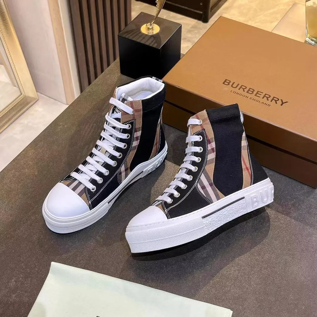Burberry High Tops Shoes For Men Compact 5488