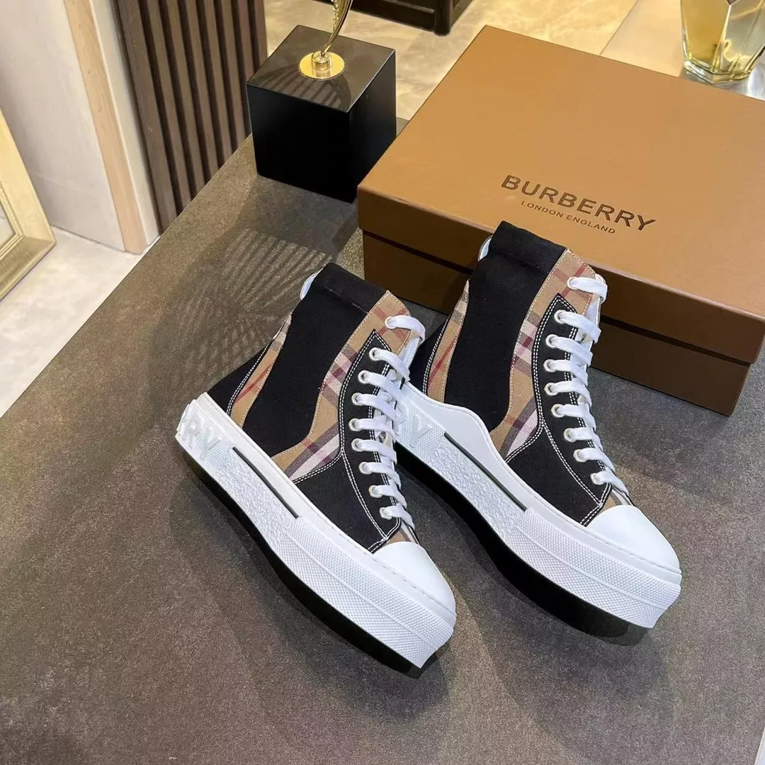 Burberry High Tops Shoes For Men Compact 5488