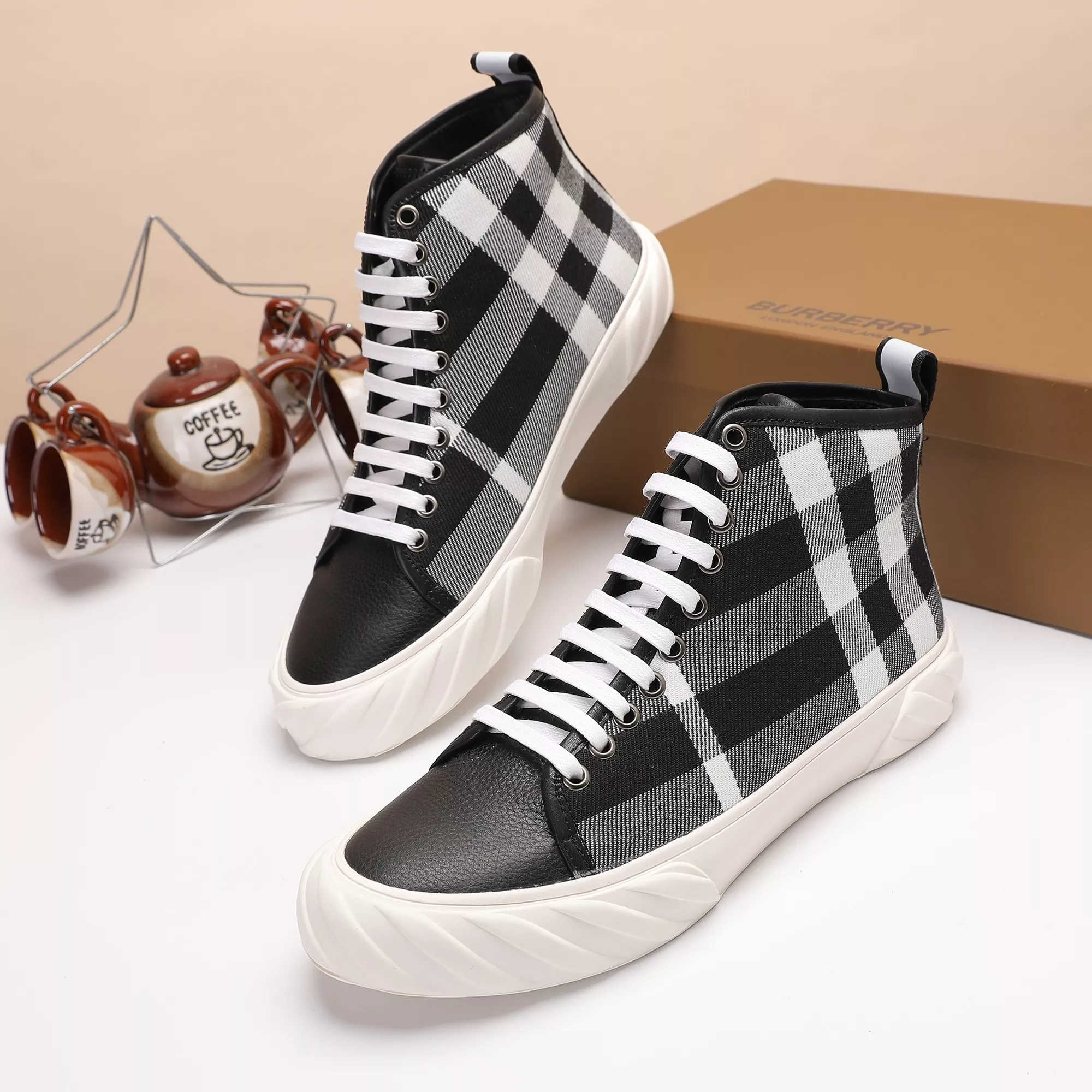 Burberry High Tops Shoes For Men GoodFit 4554