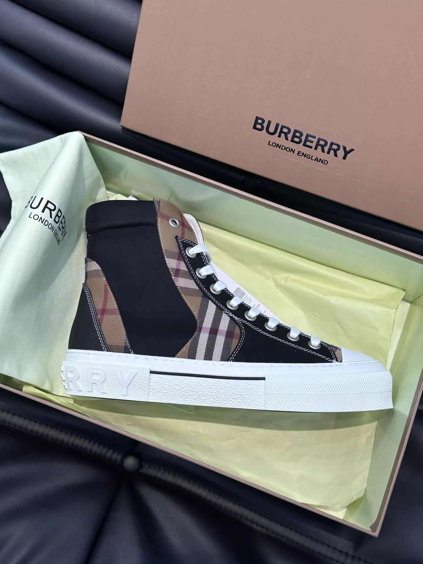Burberry High Tops Shoes For Men Reliable 5007