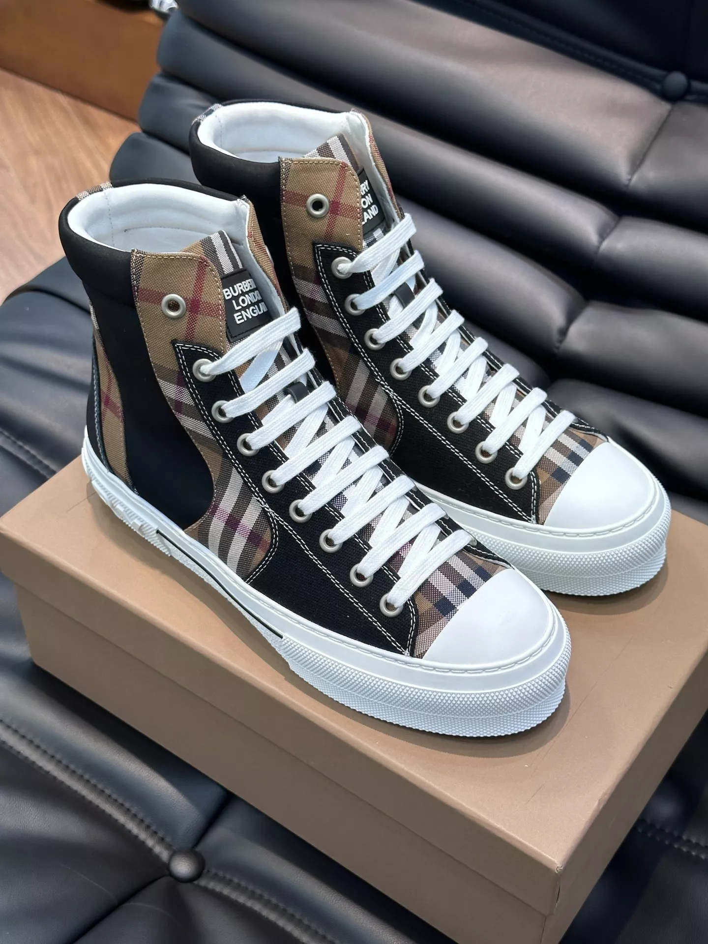 Burberry High Tops Shoes For Men Reliable 5007