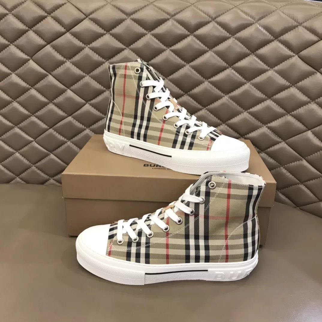 Burberry High Tops Shoes For Men Soft 9335