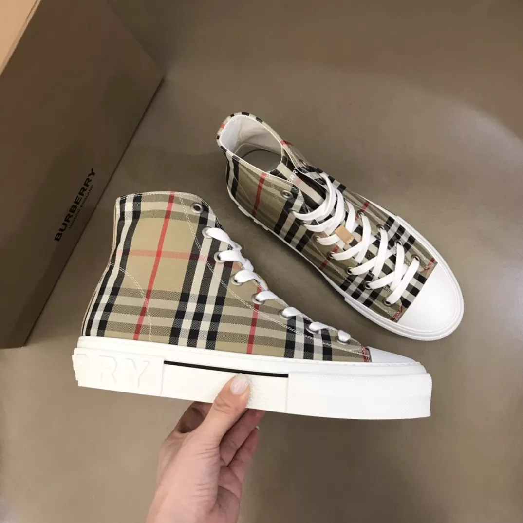 Burberry High Tops Shoes For Men Soft 9335