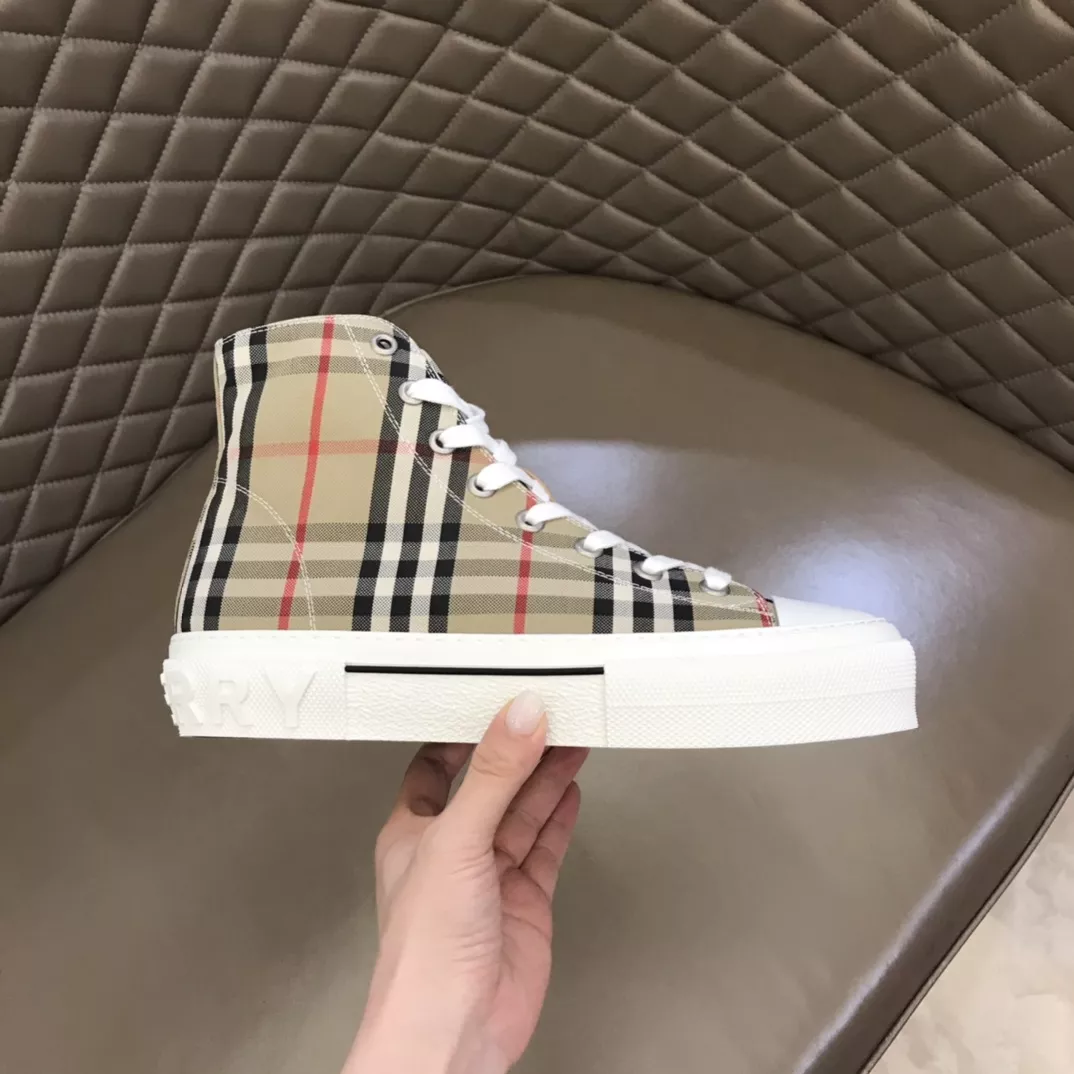 Burberry High Tops Shoes For Men Soft 9335