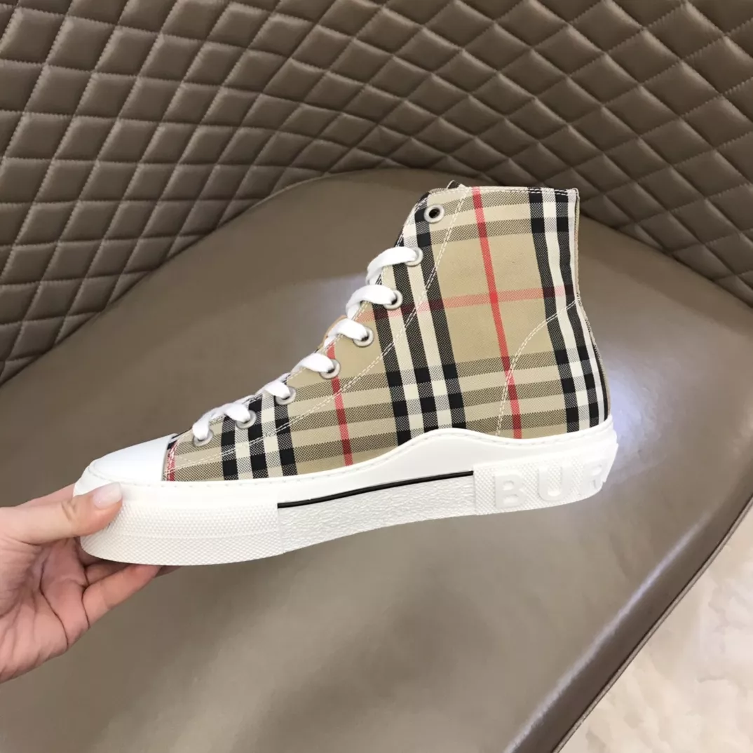 Burberry High Tops Shoes For Men Soft 9335