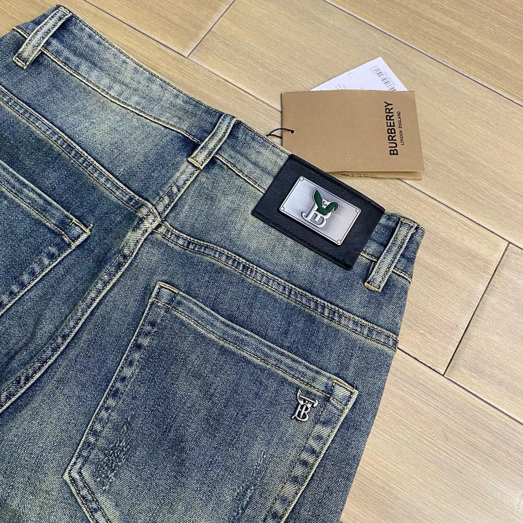 Burberry Jeans For Men EasyMatch 2312