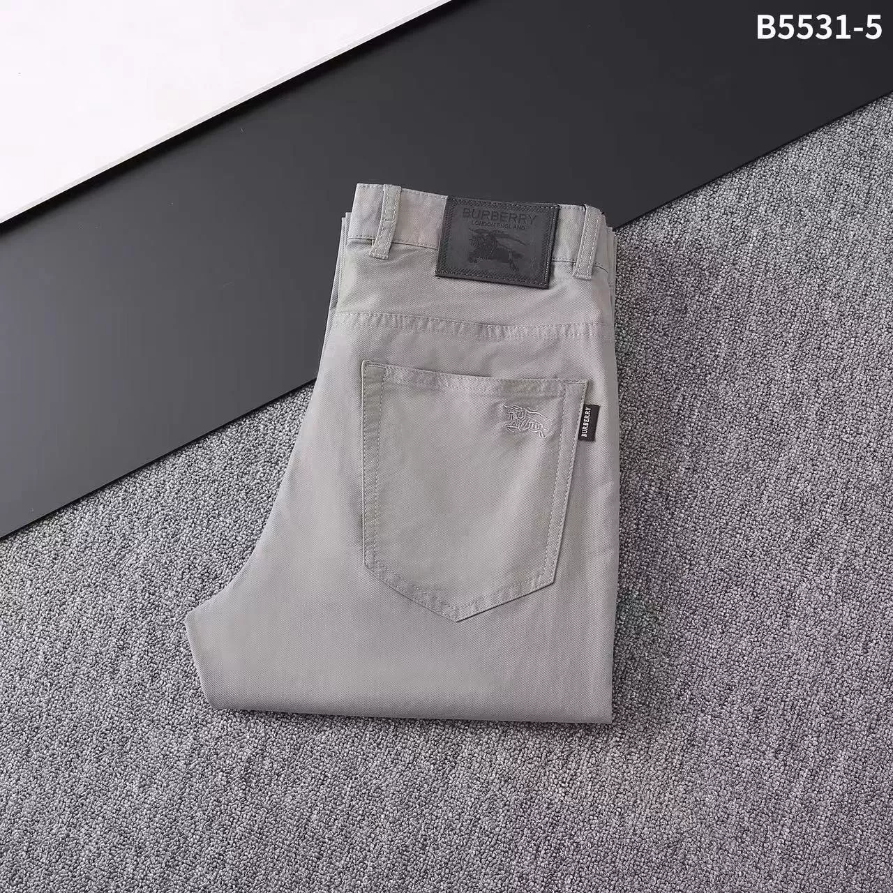 Burberry Jeans For Men GoodFit 8118
