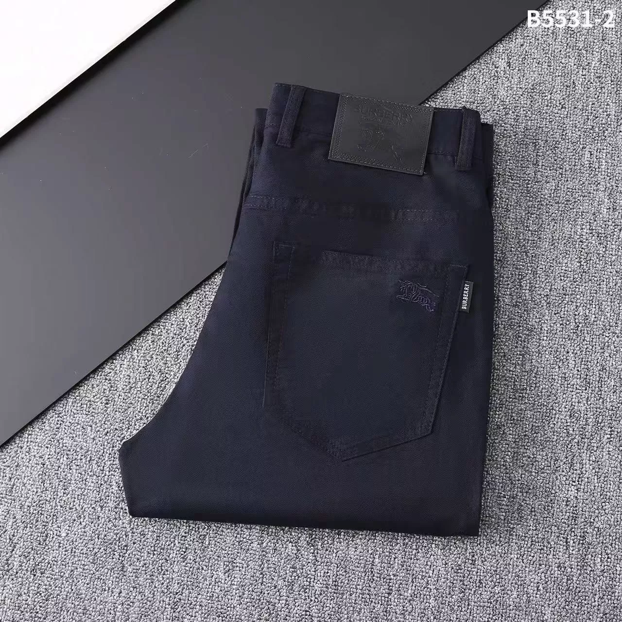 Burberry Jeans For Men Sleek 7056
