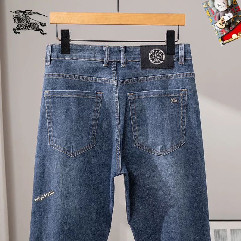 Burberry Jeans For Men UrbanStyle 3325