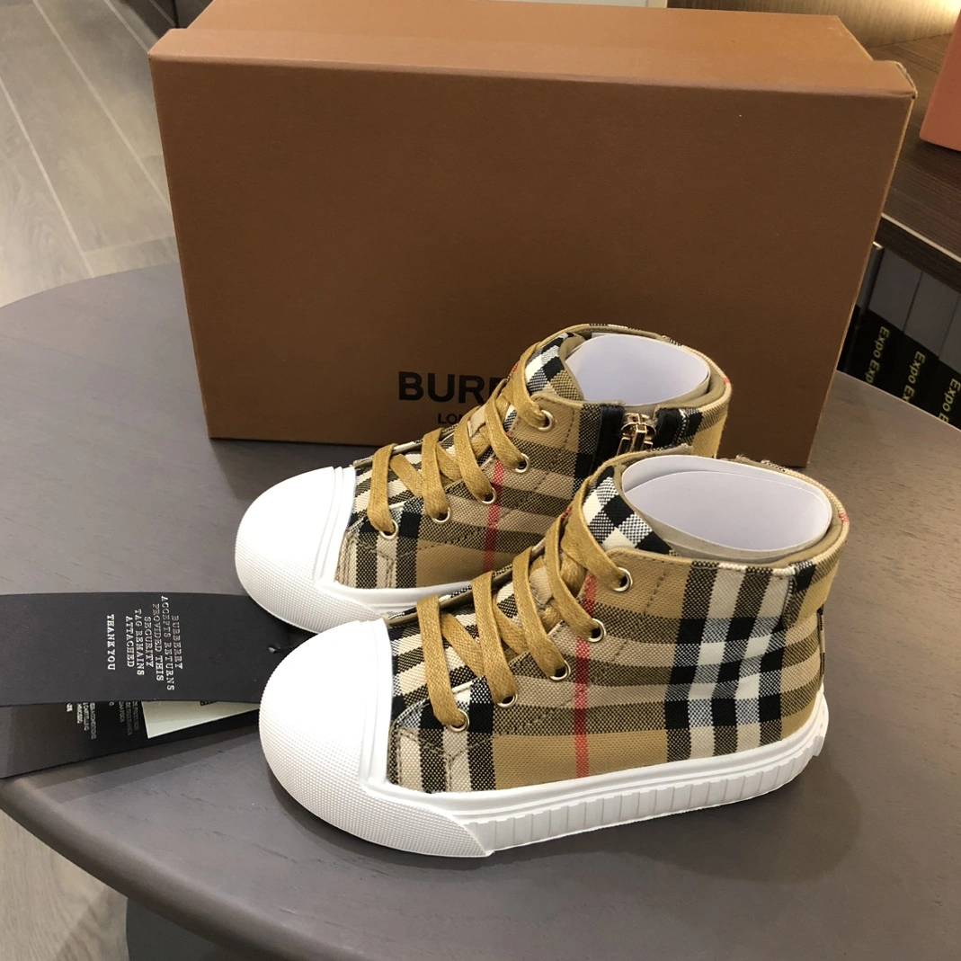 Burberry Kids' Shoes Cozy 3137