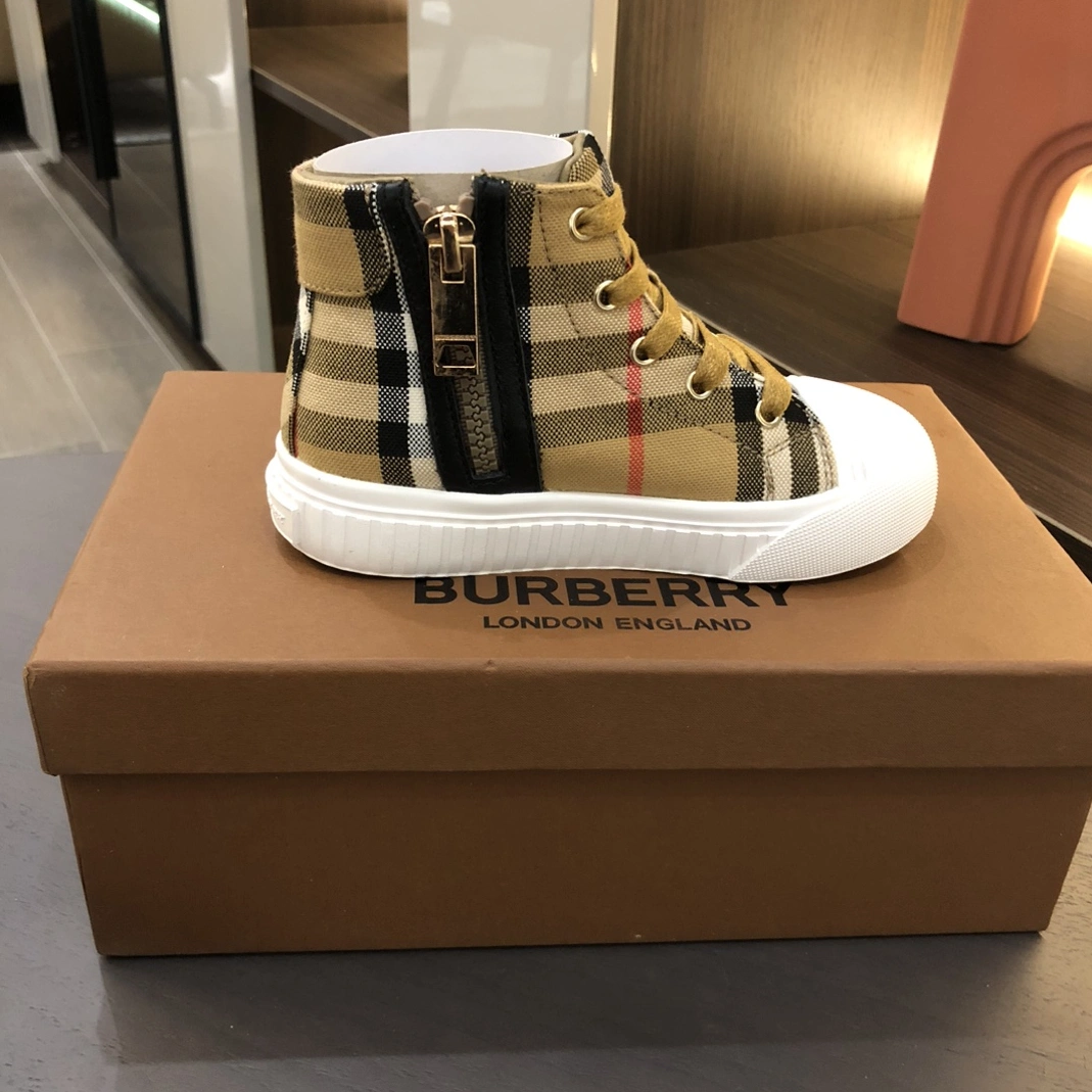 Burberry Kids' Shoes Cozy 3137