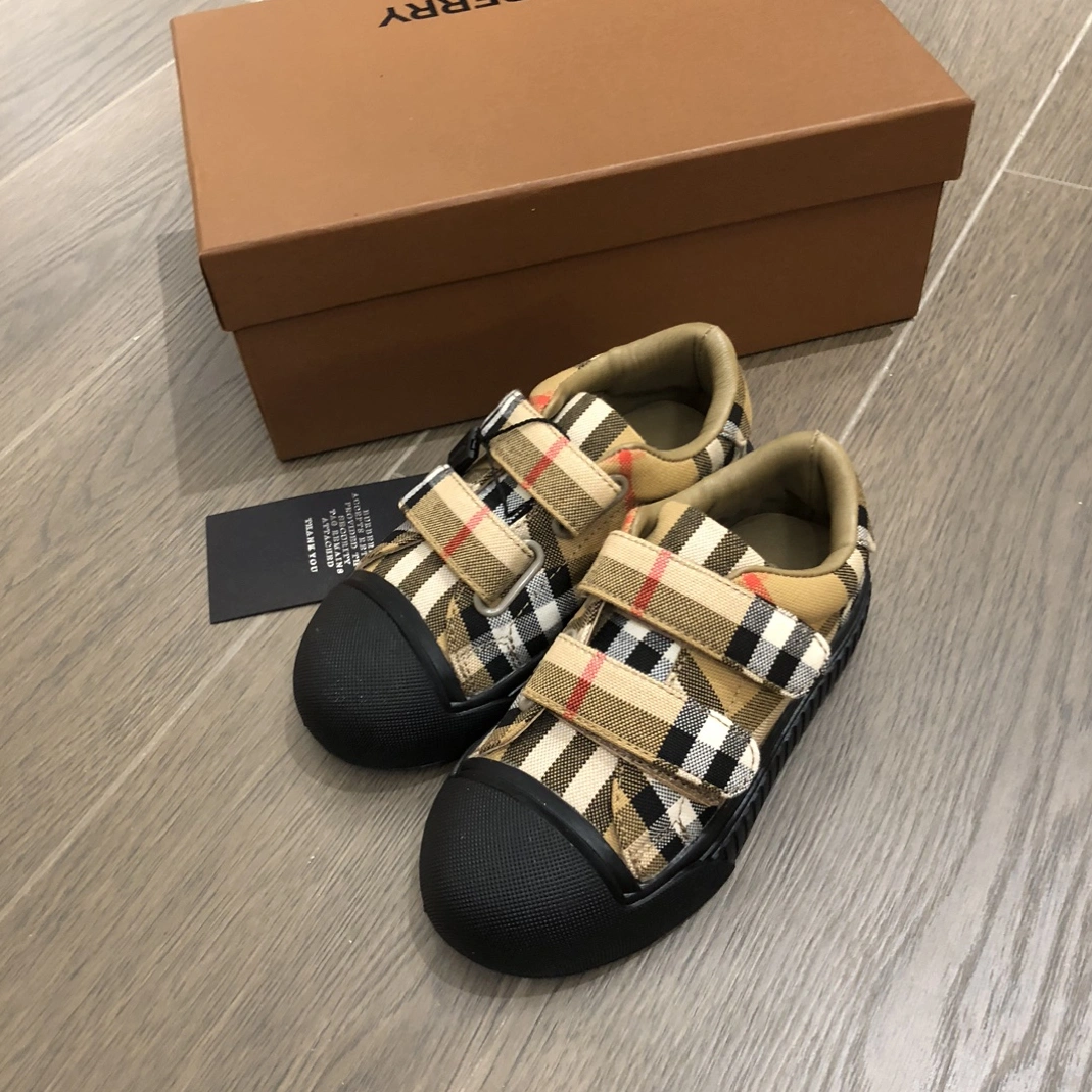 Burberry Kids' Shoes GoAnywhere 9227