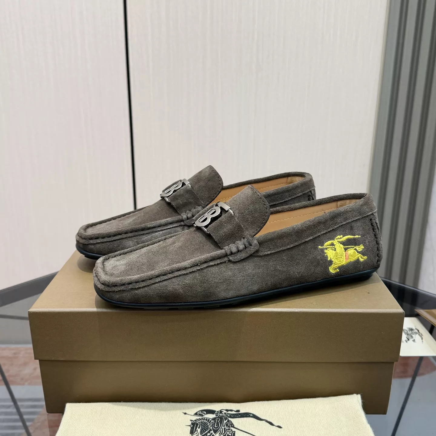 Burberry Leather Shoes For Men Affordable 5330