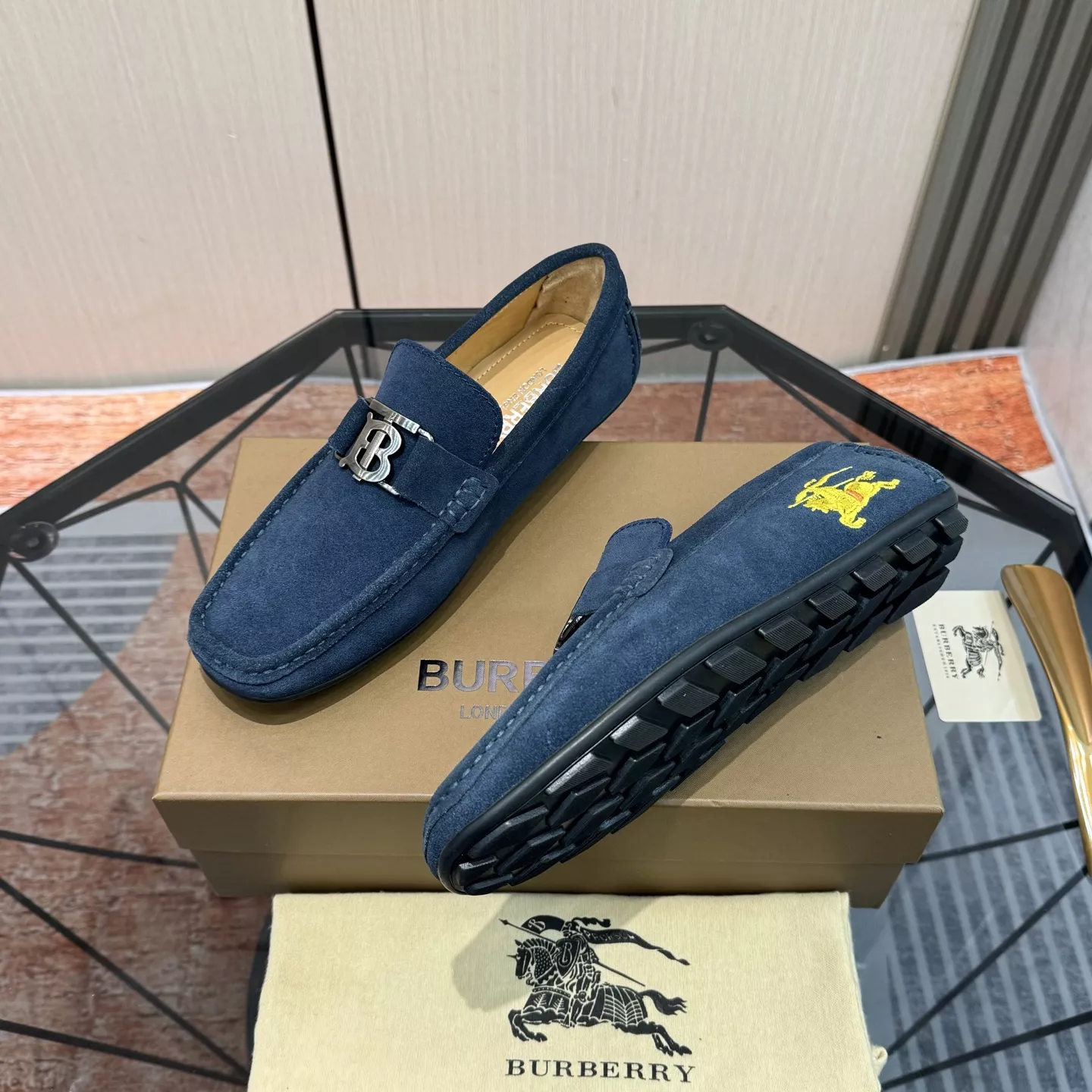 Burberry Leather Shoes For Men AllSeason 2557
