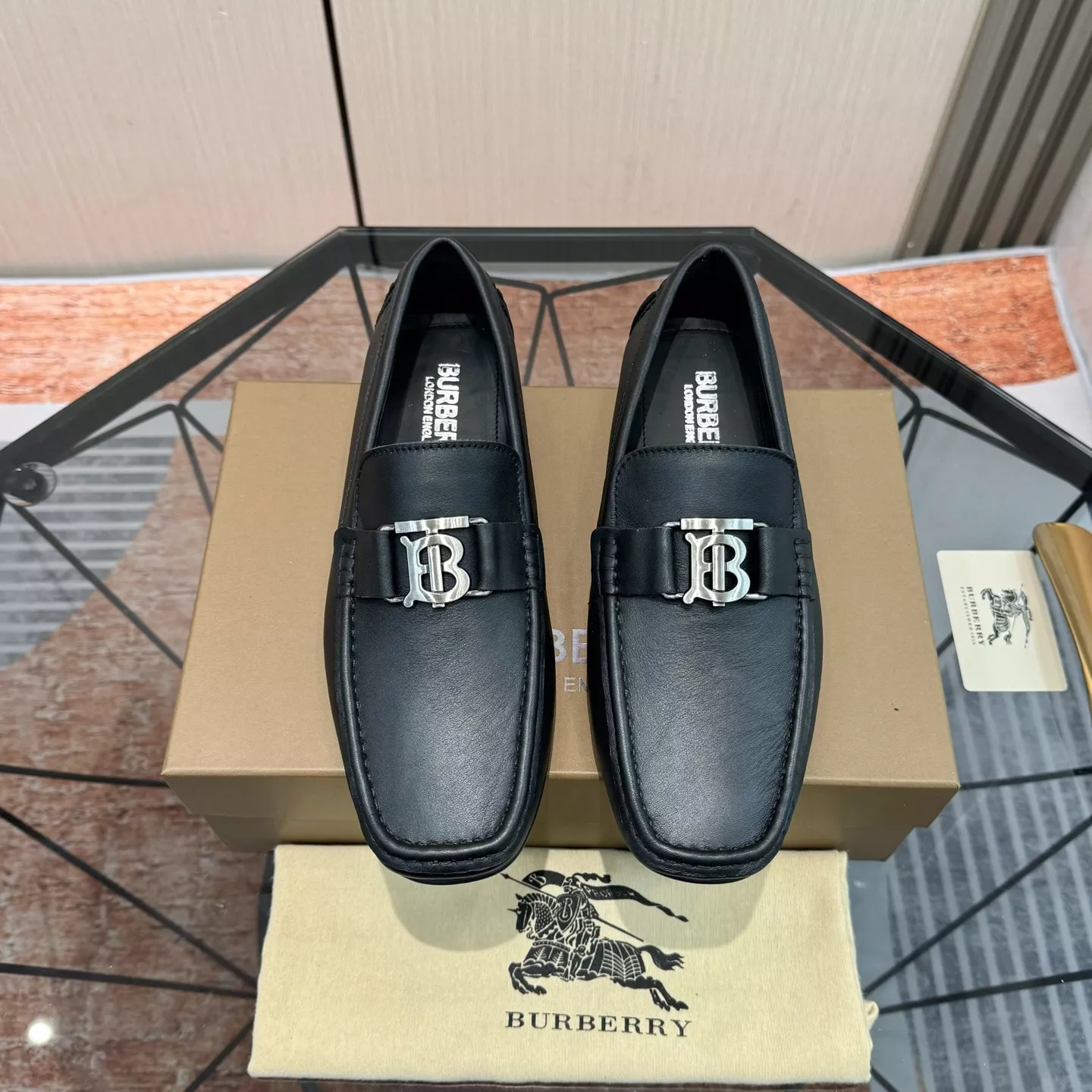 Burberry Leather Shoes For Men UrbanStyle 6577