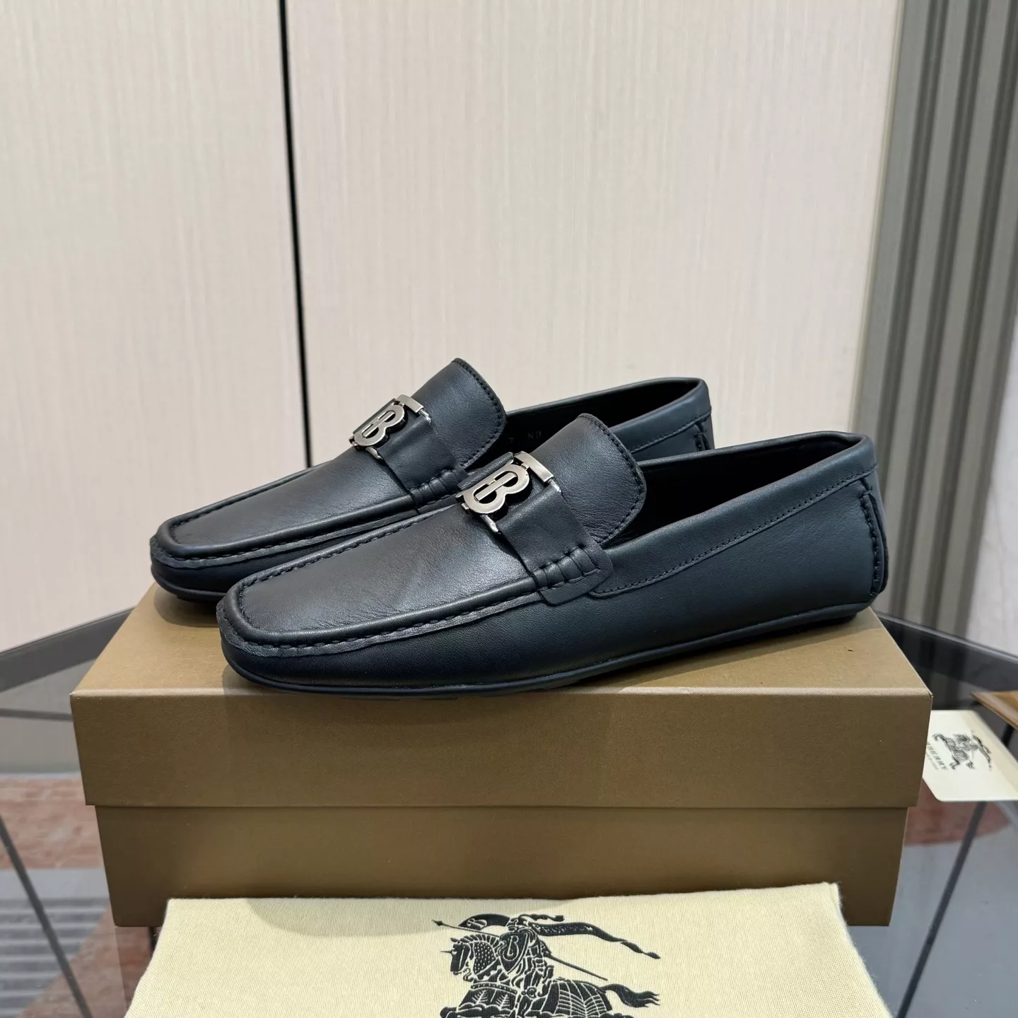 Burberry Leather Shoes For Men UrbanStyle 6577