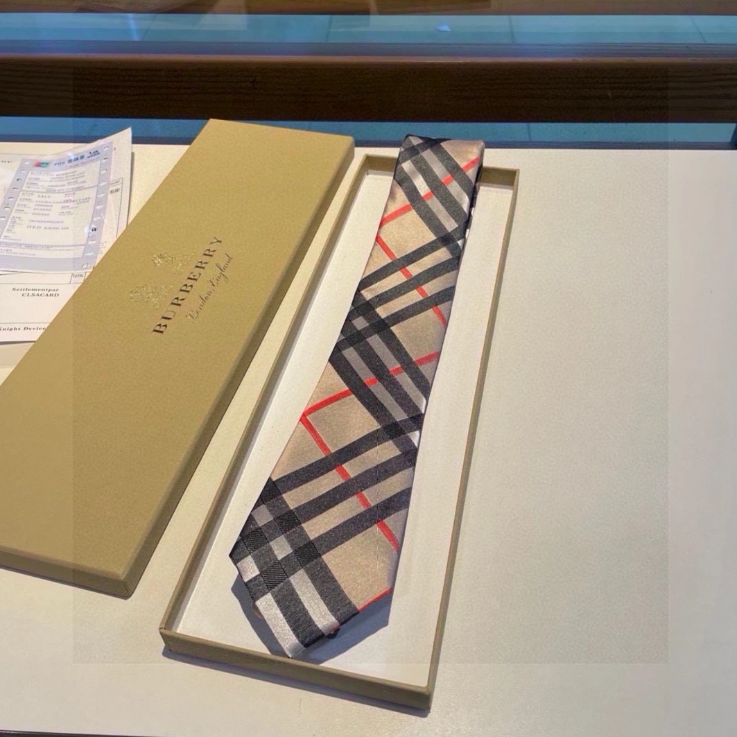 Burberry Necktie For Men Comfortable 8155
