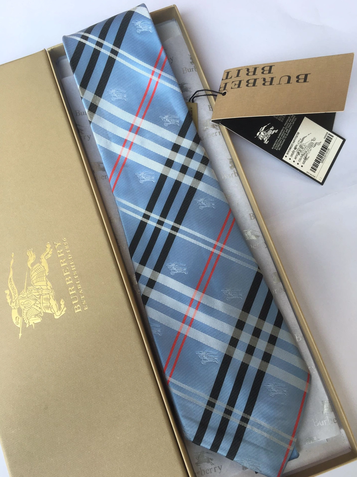 Burberry Necktie For Men Durable 8375