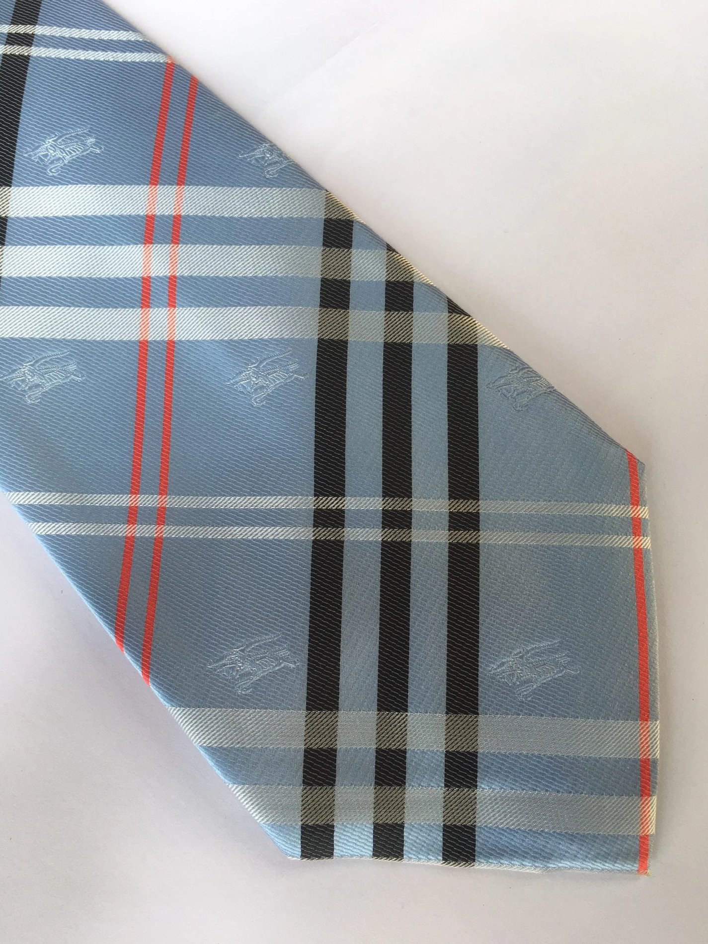 Burberry Necktie For Men Durable 8375