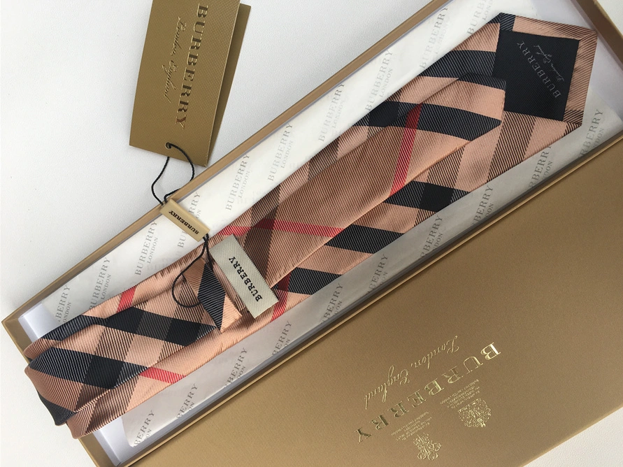 Burberry Necktie For Men ModernLook 8889