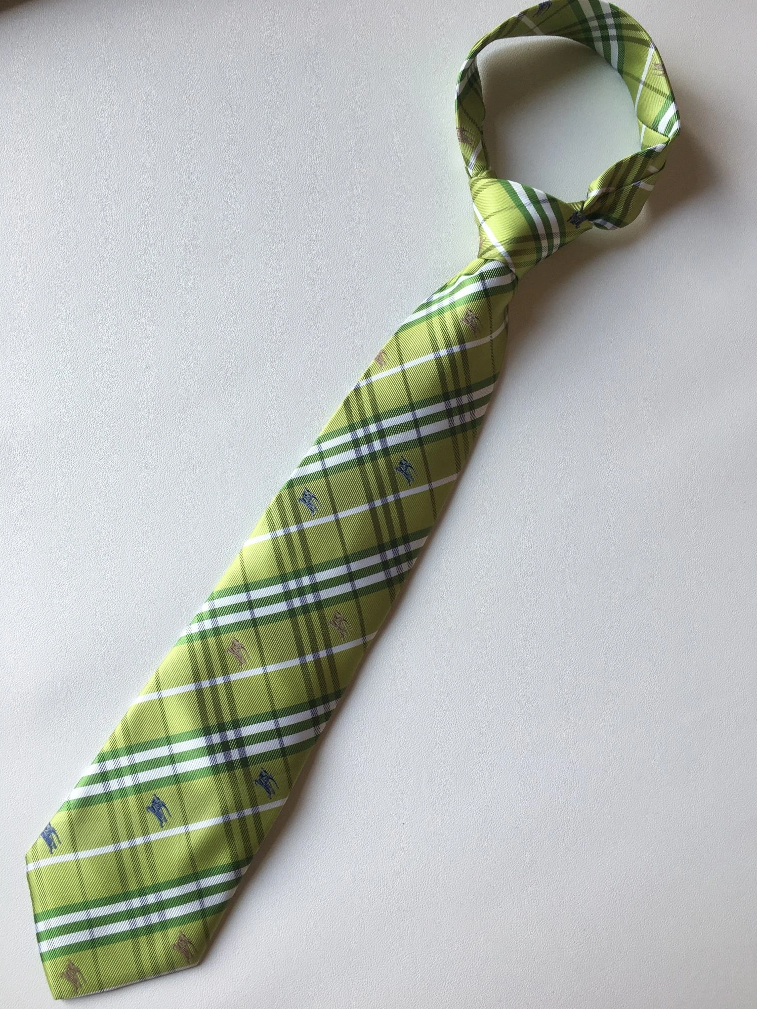 Burberry Necktie For Men Practical 5250