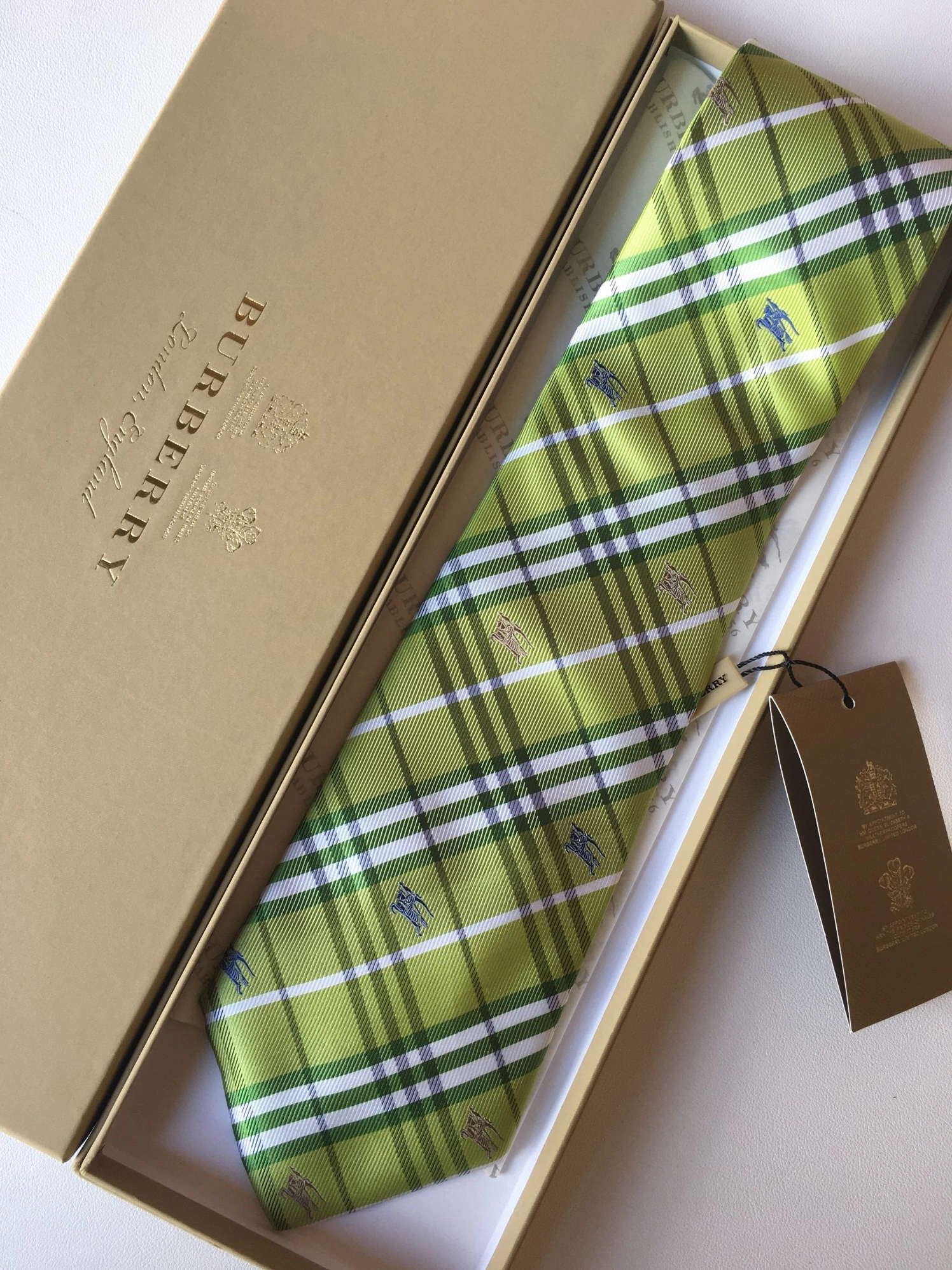 Burberry Necktie For Men Practical 5250