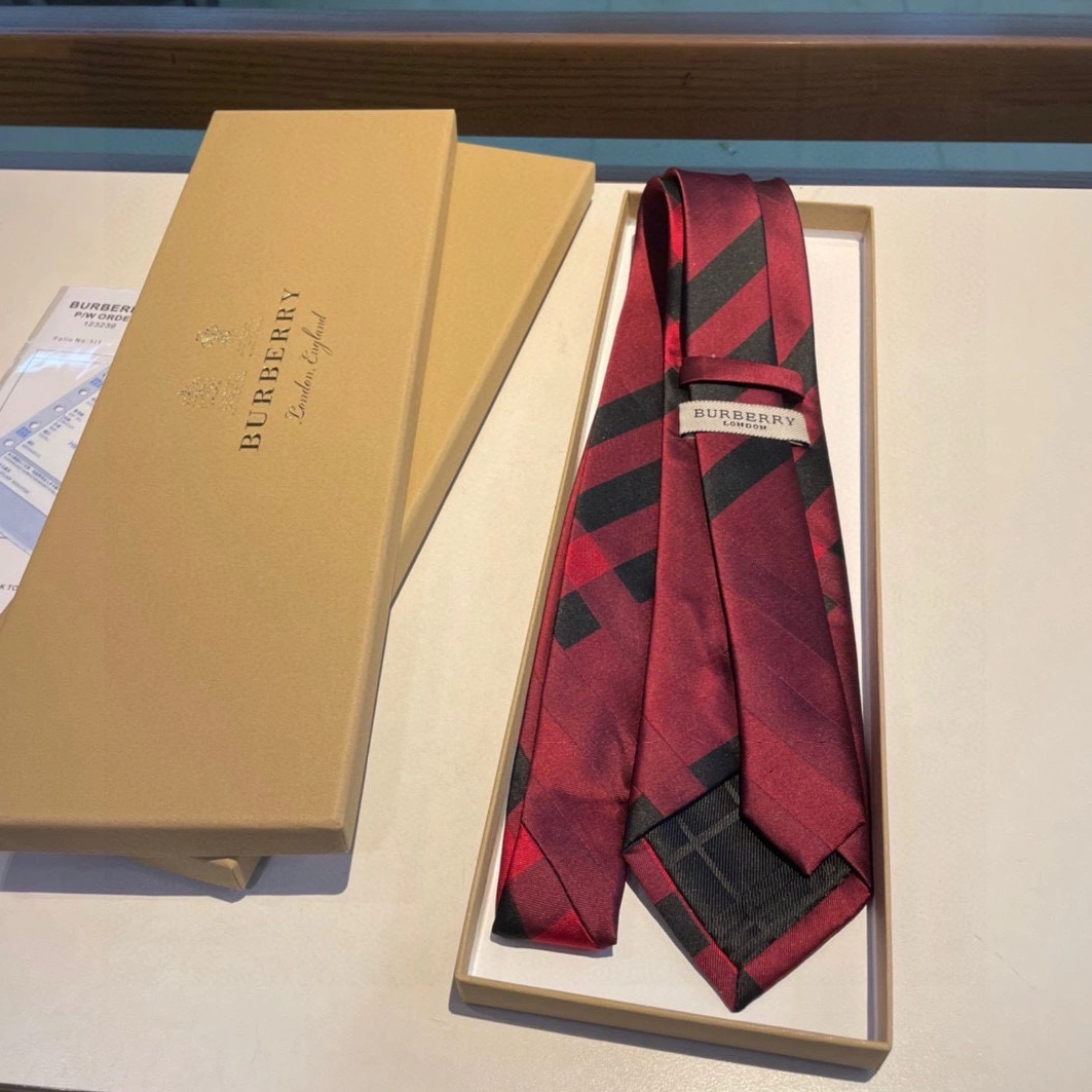 Burberry Necktie For Men UrbanStyle 7298