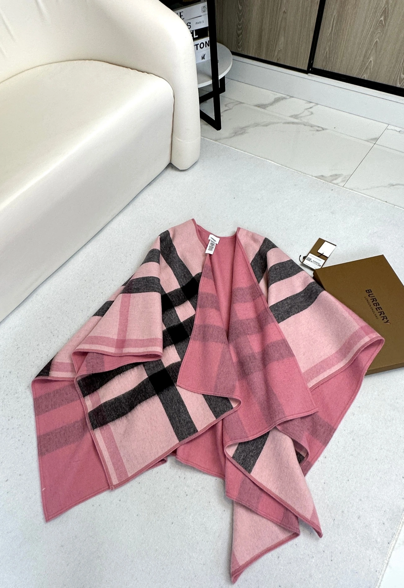 Burberry Poncho EyeCatching 6702