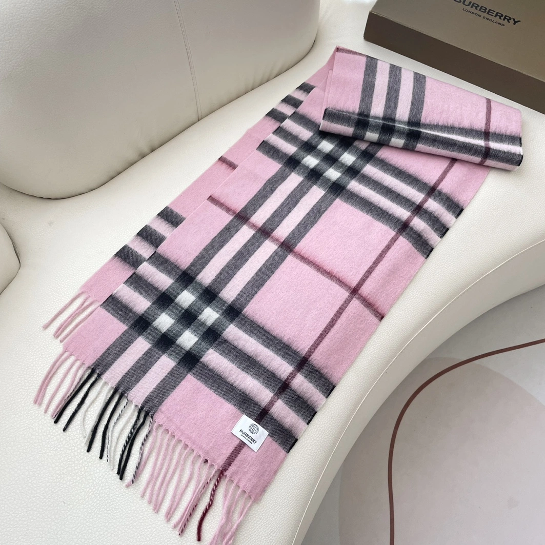 Burberry Scarf Comfortable 9183