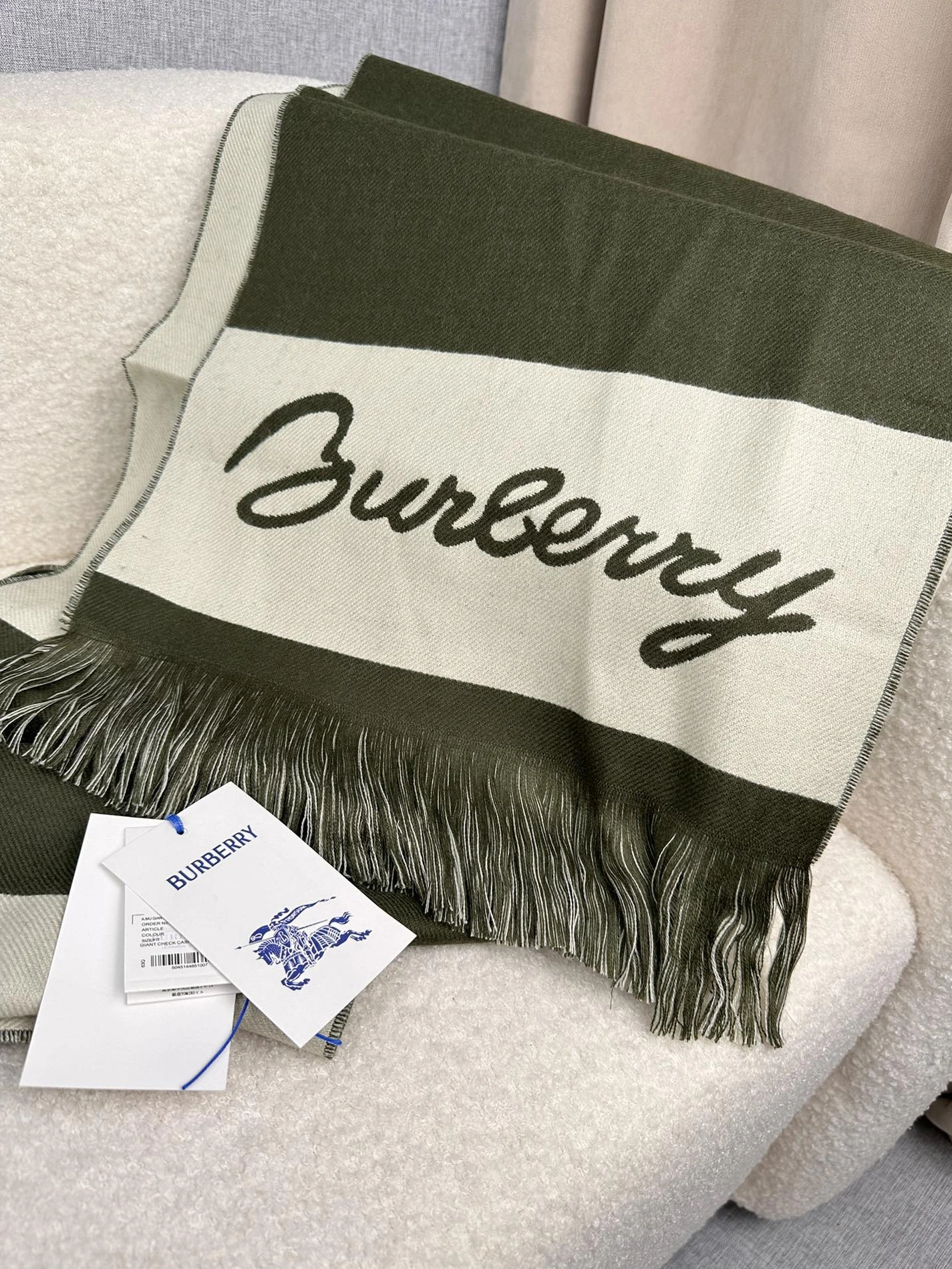 Burberry Scarf EasyMatch 4181